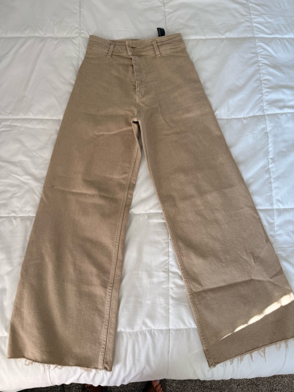 Zara High Rise Wide Leg Jeans in Beige